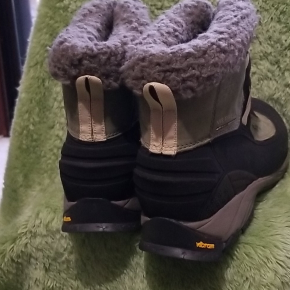Merrell boots - Picture 4 of 4
